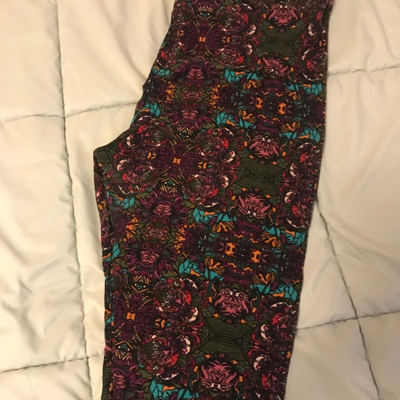 Lularoe TC stain glass leggings - Picture 1 of 3